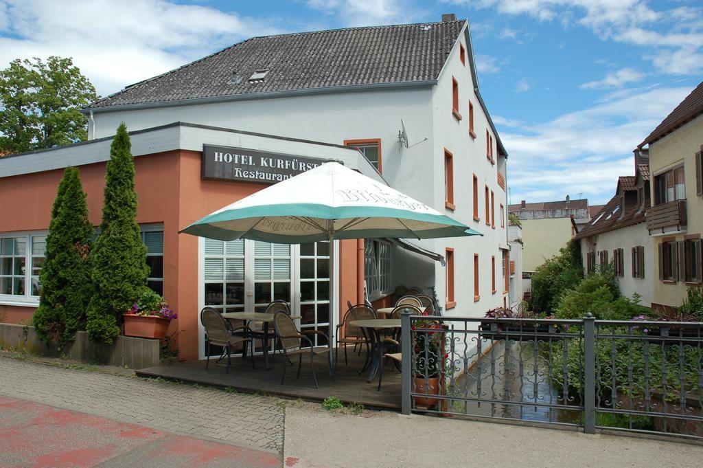 Hotel Kurfuerst Garni Гермерсхайм Экстерьер фото
